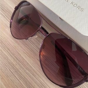 Michael Kors Chelsea Sunglasses with case - Color Plum